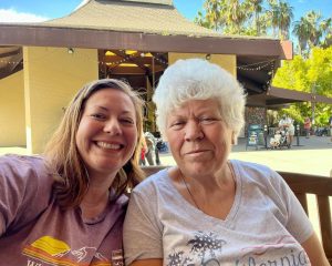 Zina and Diane Uhri